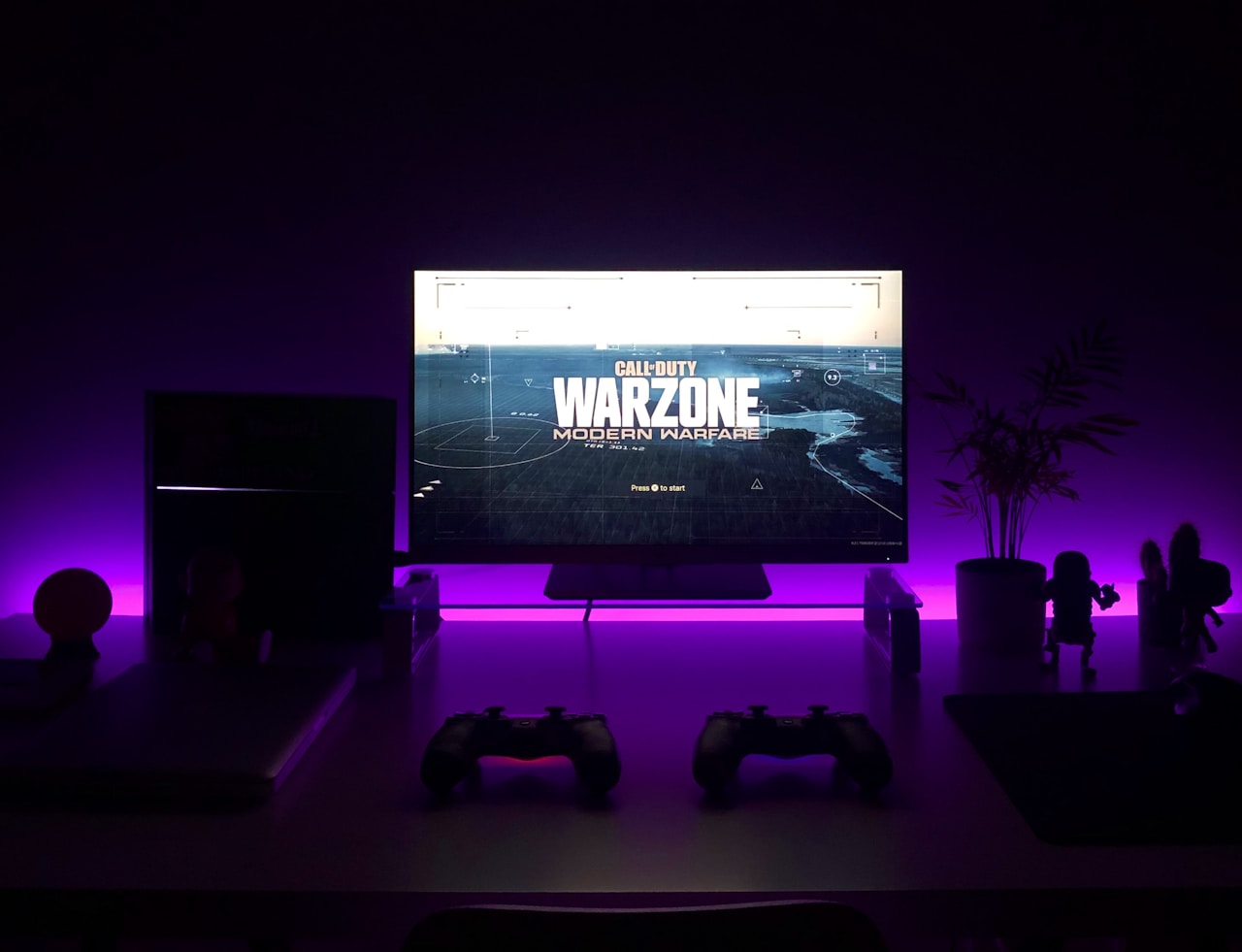 Gaming setup with Warzone